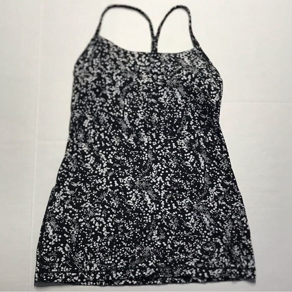 lululemon athletica Tops - Lululemon Power Pose Tank *Light Support For A/B Cup Chirasu Black White Size 6